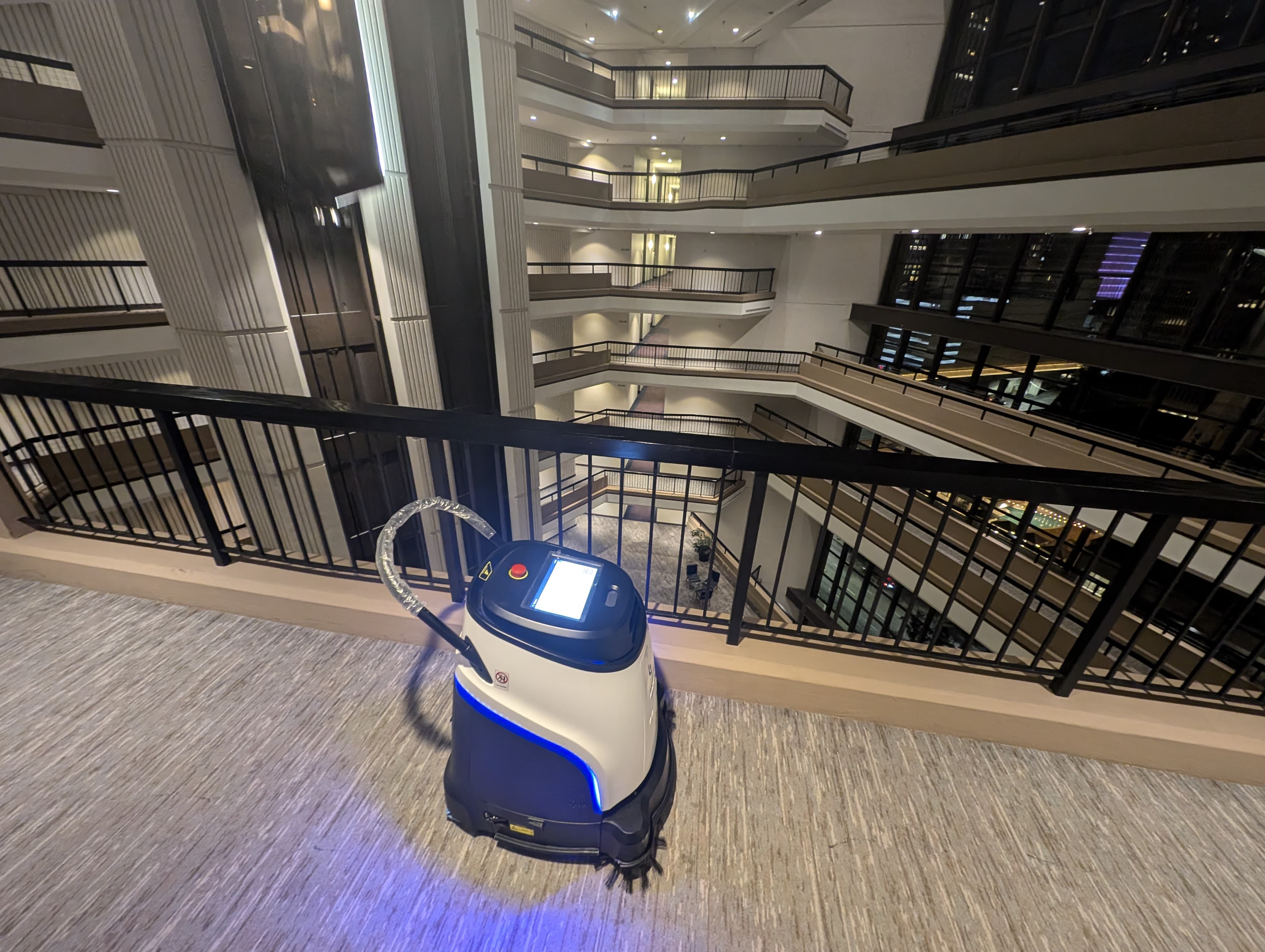 Commercial-Grade Robotic Vacuum Cleaners for Hotel Environments